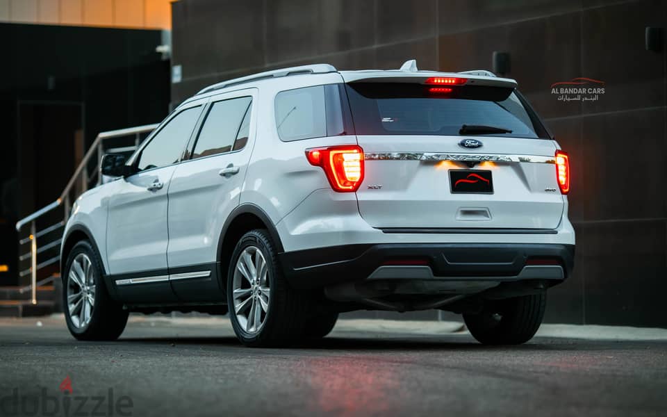 Ford Explorer 2019 XLT Excellent Condition White 8