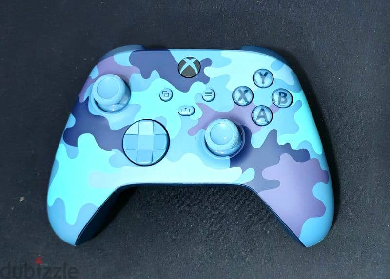 Microsoft Xbox Wireless Controller, Mineral Camo SE and Blue. 0