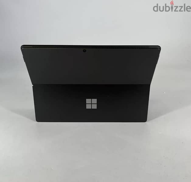 Microsoft Surface Pro 8 With Keyboard and Pen 1