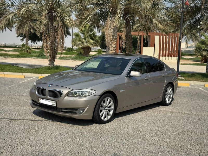 BMW 530i 2013 silver 1