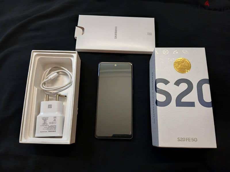 Samsung S20 FE 5G 8 GB RAM 128GB STORAGE  With Box 2