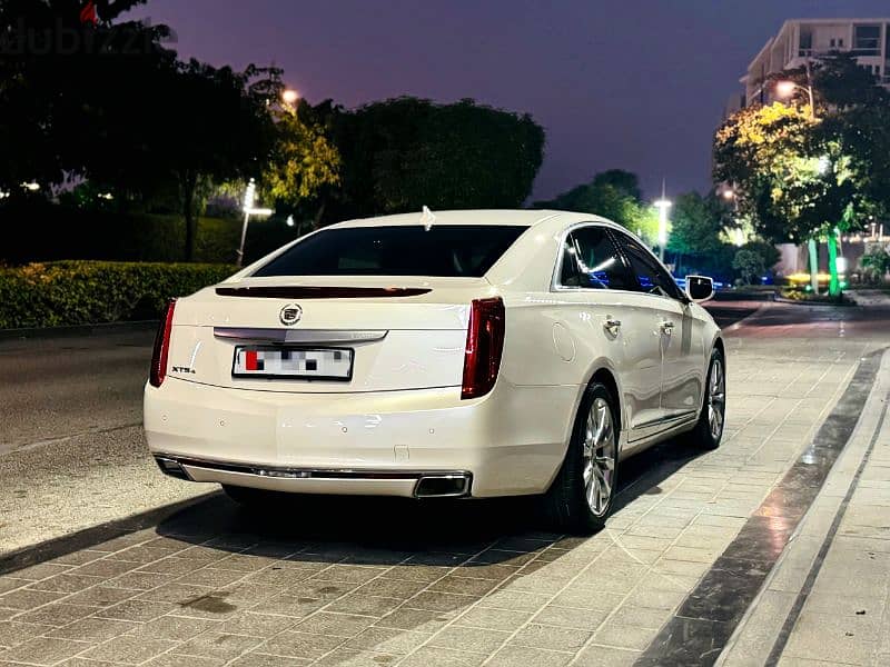 CADILLAC XTS 4 FULL OPTION LUXURY CAR URGENTLY FOR SALE 5