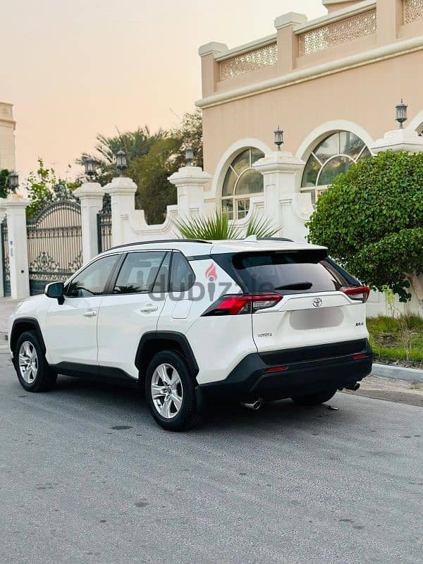 Toyota Rav 4 2019 model. Single owner used car in Excellent condition 9