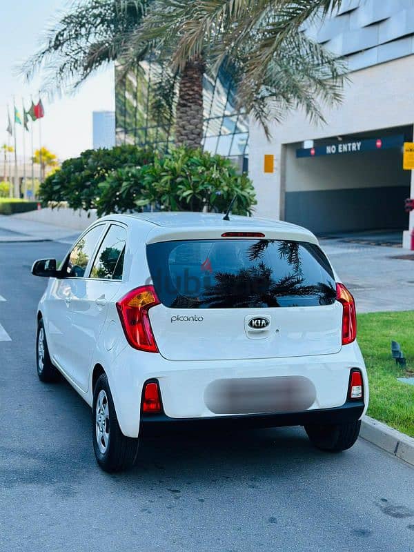 Kia Picanto 2017 Model. Zero Accident car. Very Low mileage driven car 7