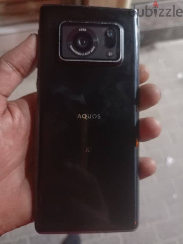 Aharp Aquos R6 3