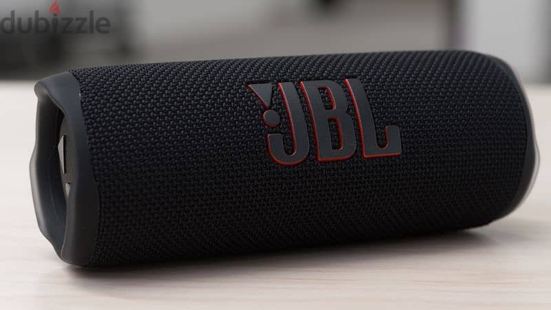 JBL flip6  speaker 2