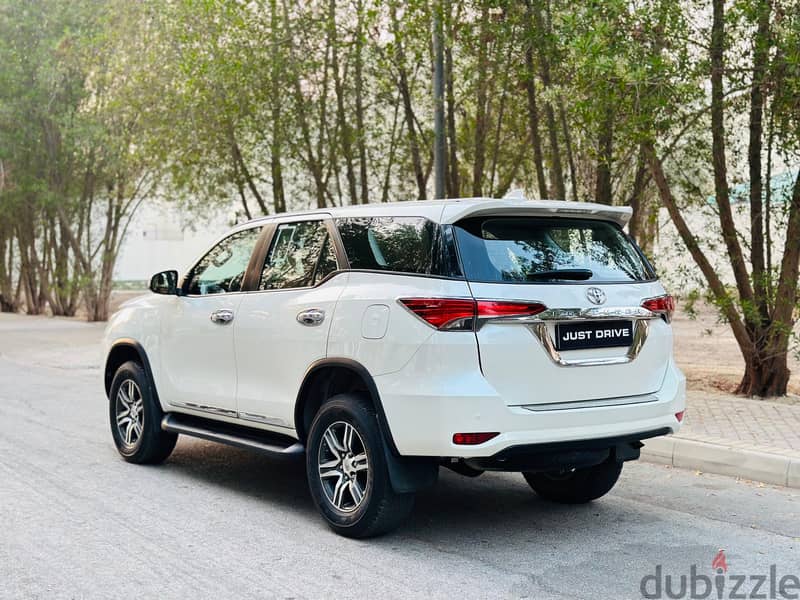 TOYOTA FORTUNER 2019 MODEL SINGLE OWNER ZERO ACCIDENT 1