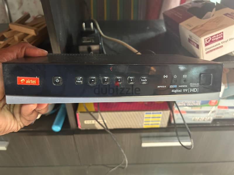 AIRTEL DISH & RECEIVER FOR SALE 1