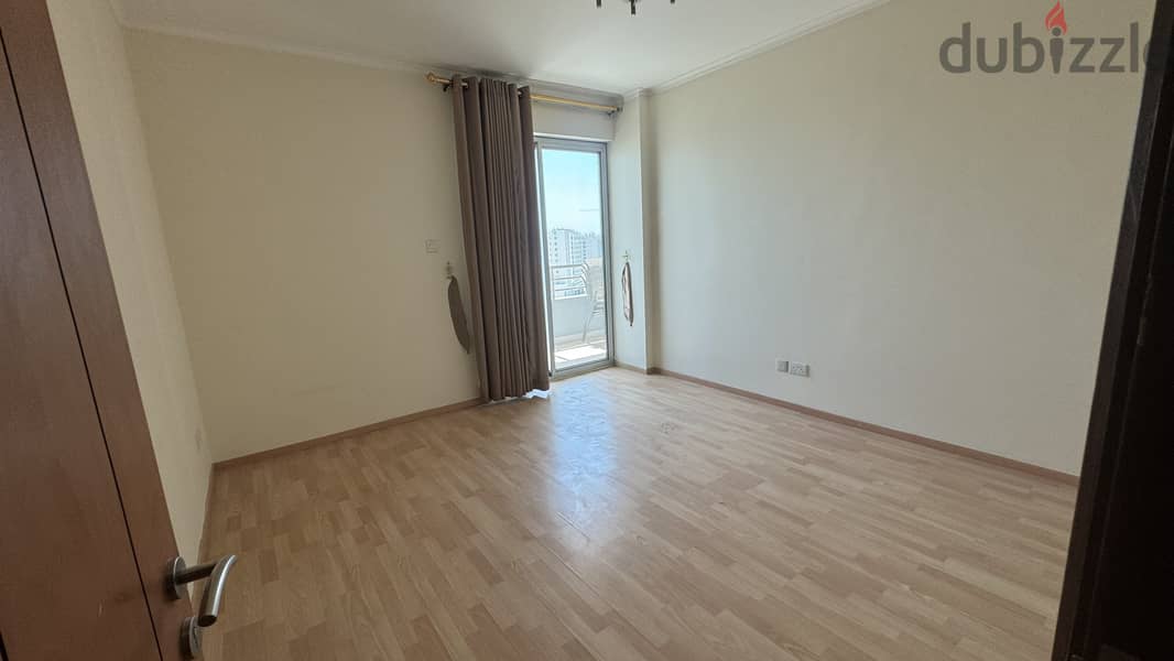 Sea view with big balcony 3 bedrooms flat at Amwaj call33276605 4