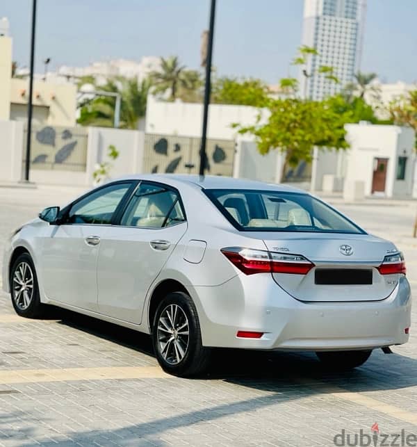 Toyota Corolla  Gli 2018 Model/Low mileage /For sale 4