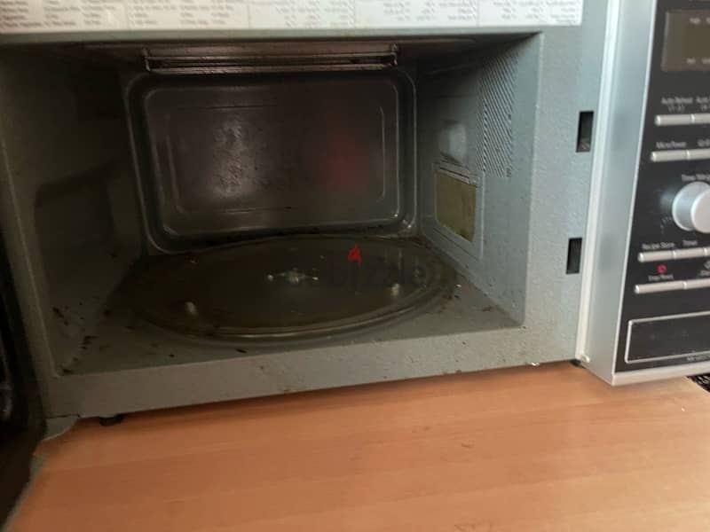 microwave (oven) 1