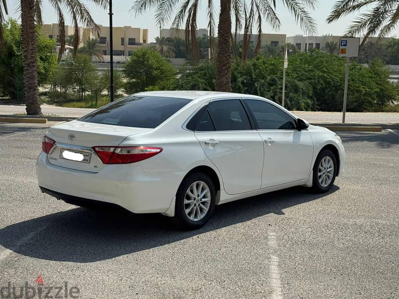 Toyota Camry GL 2016 white 6