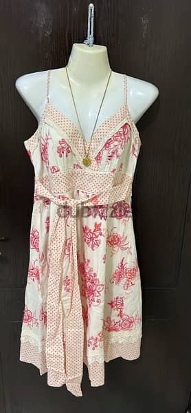 ALL 30 DRESSES + ladies clothes FOR 20 bd ONLY 16