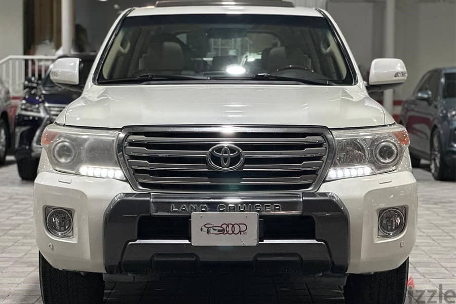 Toyota Land Cruiser 2012 GXR 1