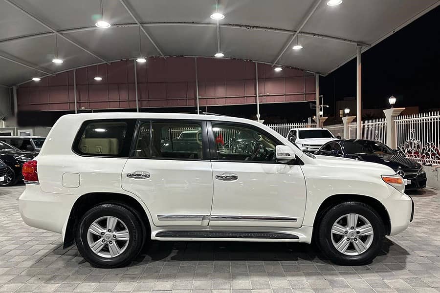 Toyota Land Cruiser 2012 GXR 13