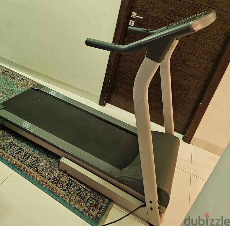 Genix brand treadmill 1