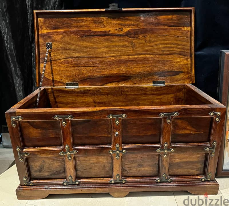 High-Quality Wooden Chest - Desert Design Interiors- Excellent condit 2