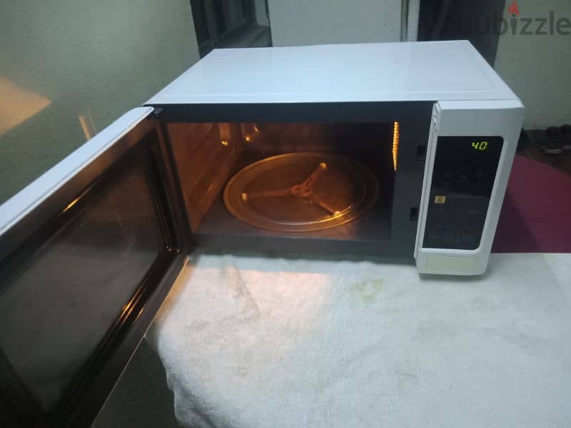 LG 30 LTR MICROWAVE OVEN 3