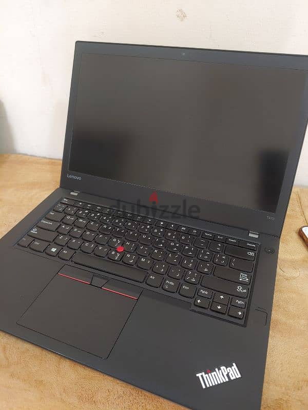 Lenovo in very excellent condition core i5, 6th generation RAM8 SSD256 2