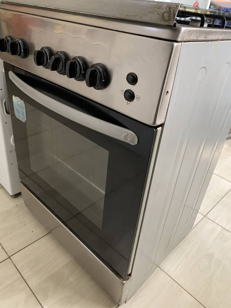 Refrigerator and gas cooker 2