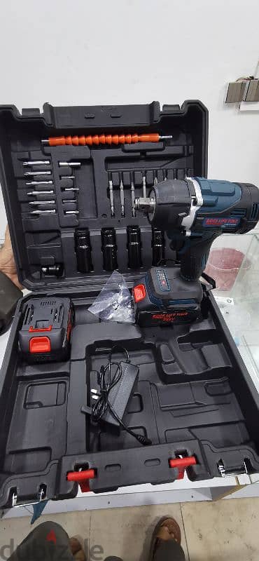 boss impact wrencher dual battery 2