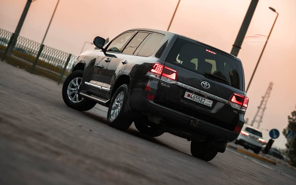 Toyota Land Cruiser 2019 GXR V6 11