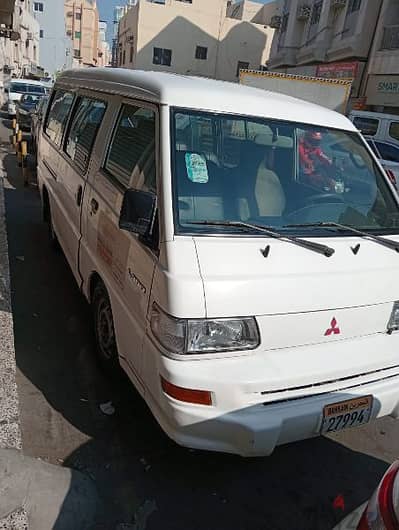 Mitsubishi minibus for sale