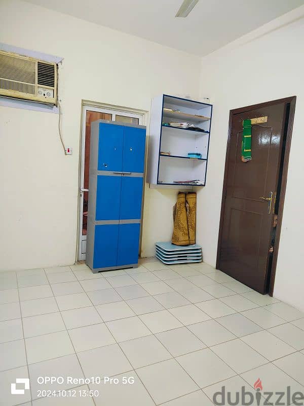 Room available with a decent family in Gudaibiya - Hoora. 1