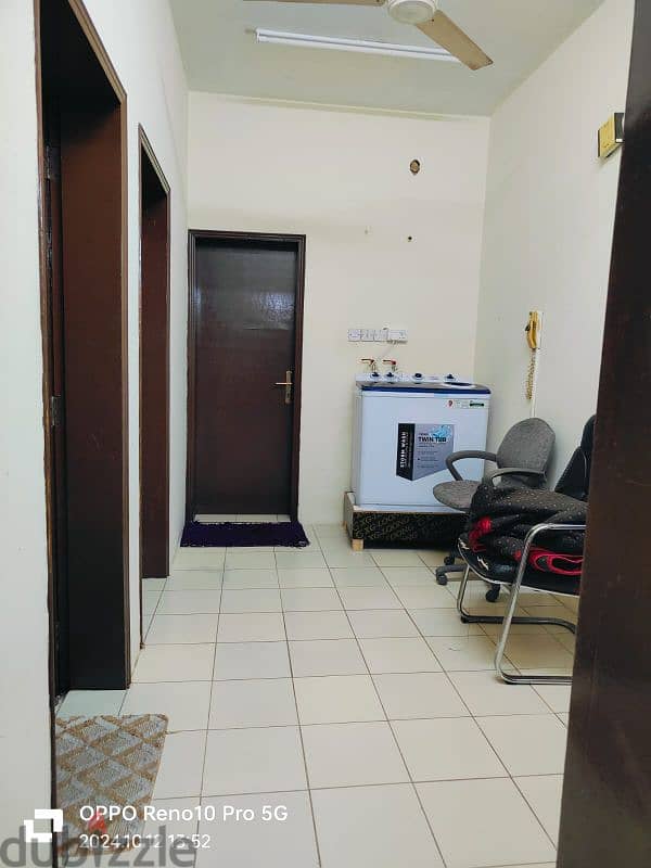 Room available with a decent family in Gudaibiya - Hoora. 4