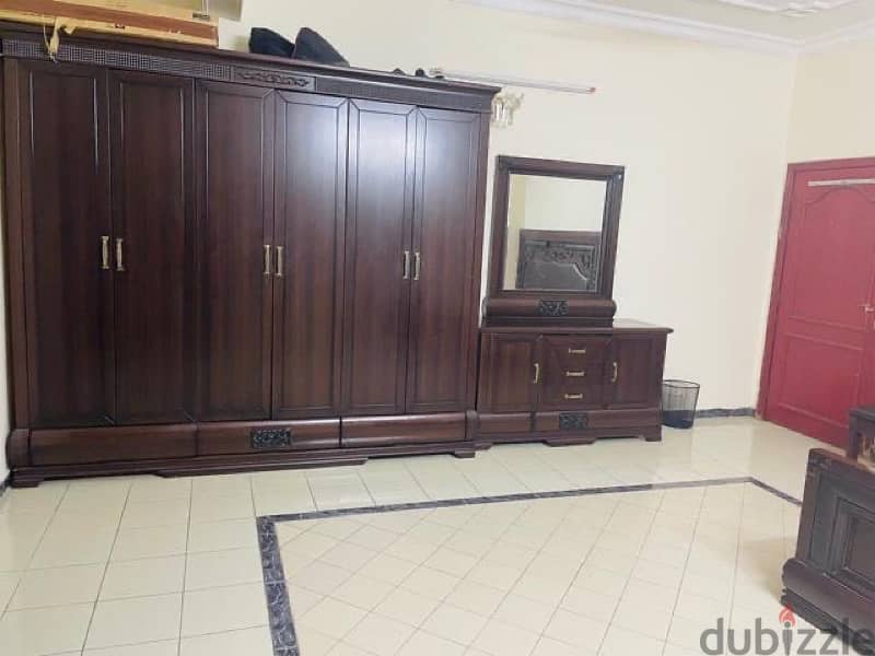 FULLY FURNISHED FLAT FOR 2 MONTHS BD 200 INCLUSIVE EWA 1