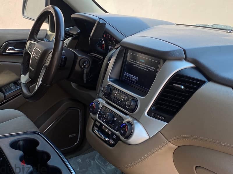 GMC Yukon 2019 4