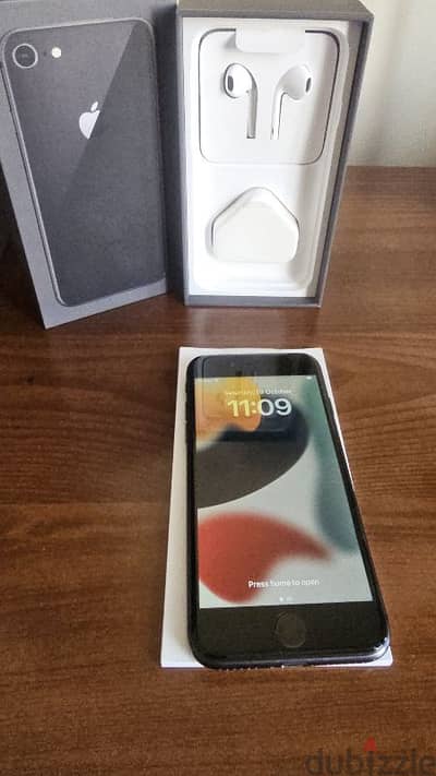 For sale iphone 8 64GB Space Gray