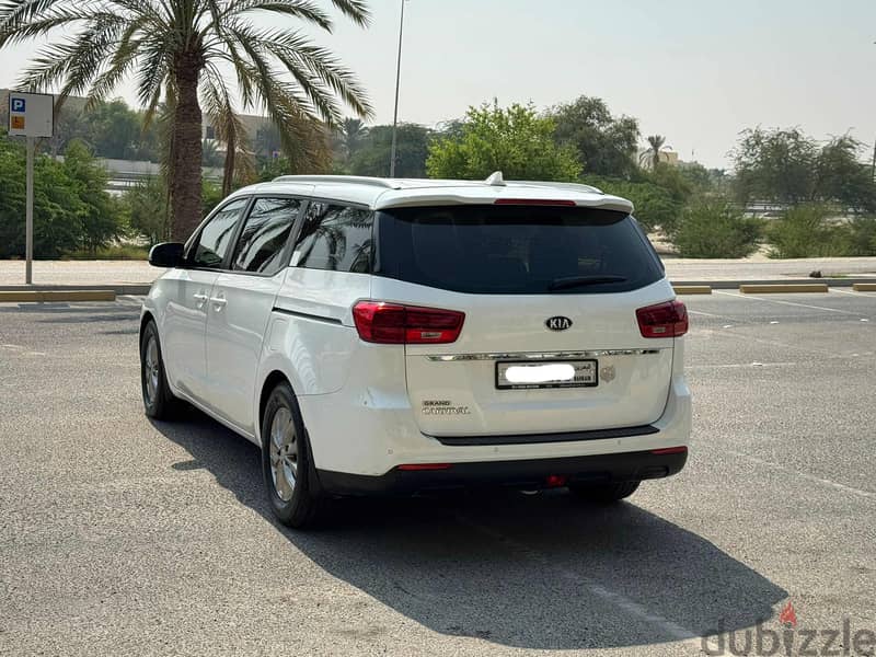 Kia Carnival 2020 white 5