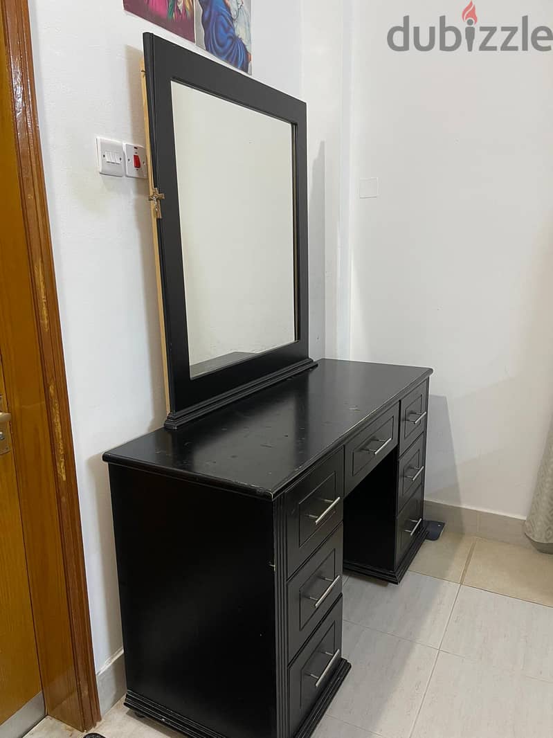 Used bedroom set for sale 5