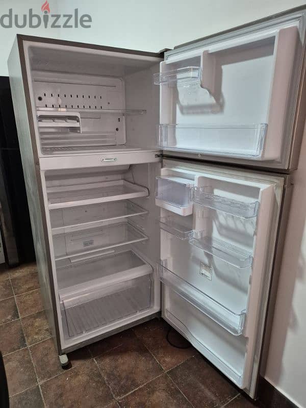 Toshiba fridgefreezer, 615 litres 1