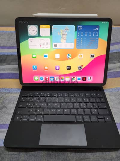 Apple Ipad Pro 11" 3rd Gen 128G with Keyboard & Pencil 2nd Gen