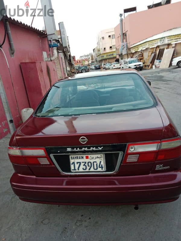 Nissan Sunny 2000 0