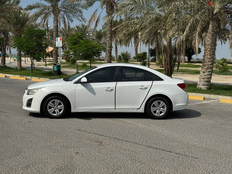 Chevrolet Cruze 2014 white 2