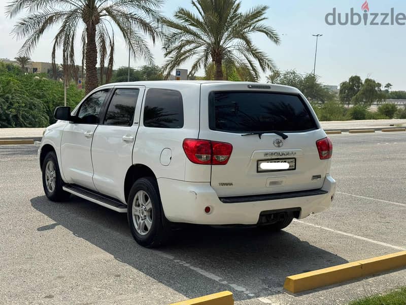 Toyota Sequoia SR5 2009 white 5