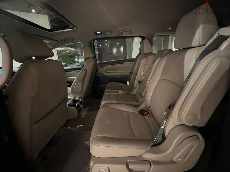 HONDA ODYSSEY V6 MODEL 2018 FOR SALE 12