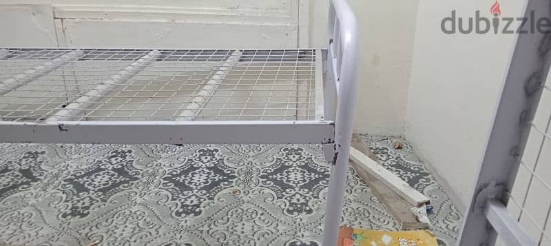 used metal bed single bed frame without mattress 1