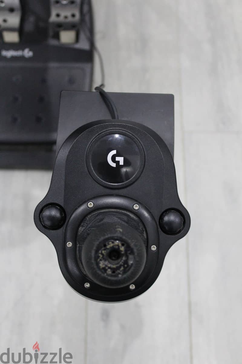 Logitec G29 Steering Wheel, Shifter, Stand 4