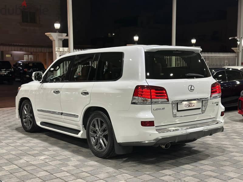 Lexus LX-Series 2014 570 S 9