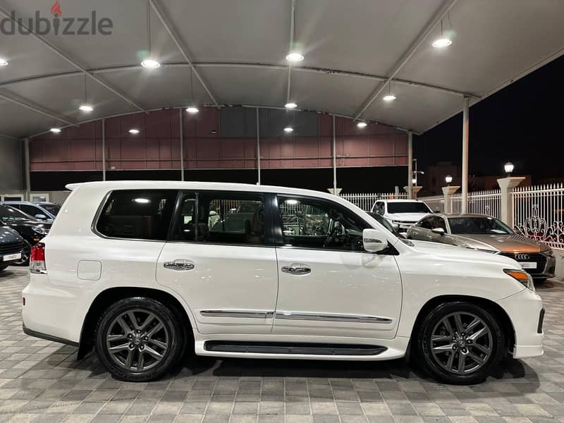 Lexus LX-Series 2014 570 S 12