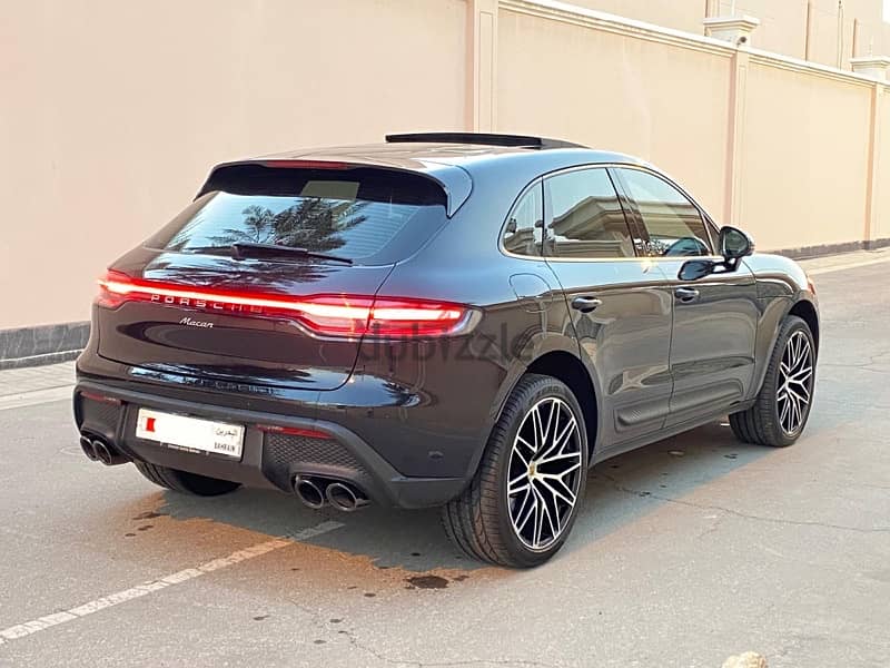 Porsche Macan 2024 1