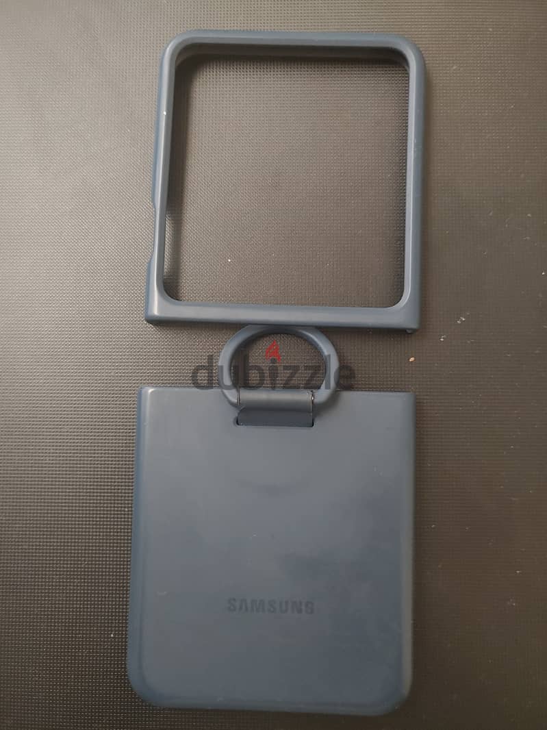 Samsung Flip 5 256GB 8GB - Warranty Expired 11