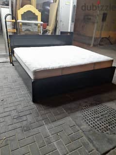 beds avilable any size 0