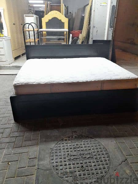 beds avilable any size 4