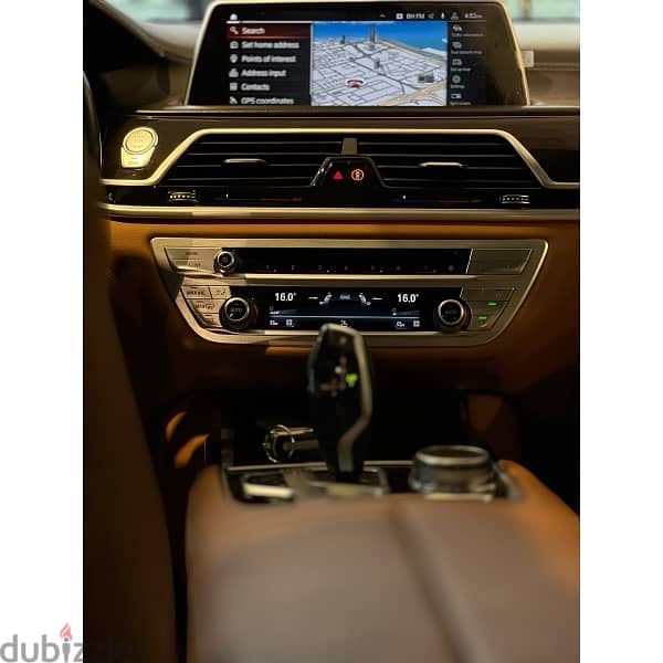 BMW 7-Series 2020 13