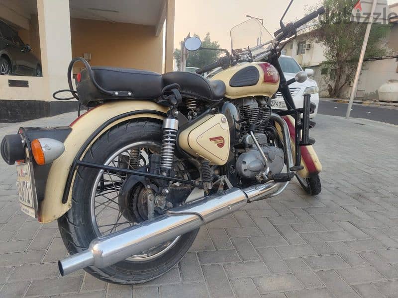 Royal Enfield Classic 500 6